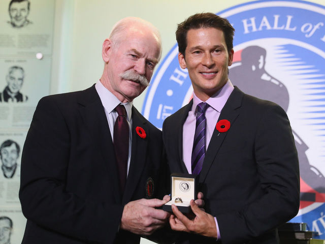 Kariya 'honored' to share ice with Stevens at Legends Classic