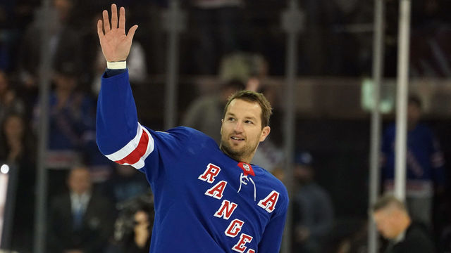 Rangers trade Nash to Bruins for 1st-round pick, Spooner, Beleskey