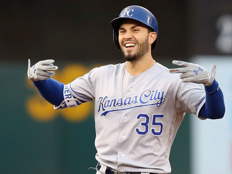 Report: Hosmer has 7-year, $147M offer from Royals | theScore.com