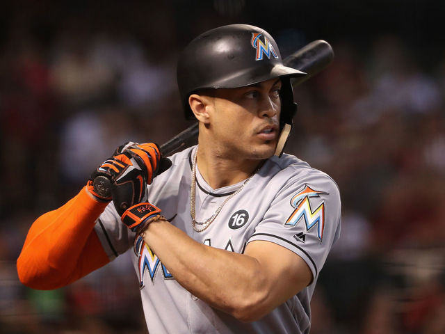 Report: Marlins, Cardinals have discussed Stanton trade concepts