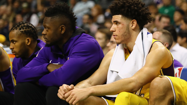 Walton backs Lonzo despite awful shooting: 'He's our starting point guard'