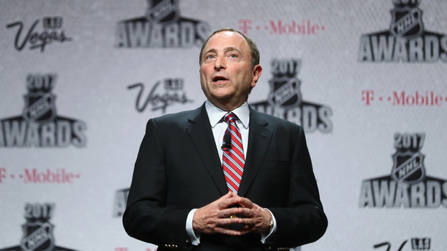 Houston's Fertitta confirms NHL interest