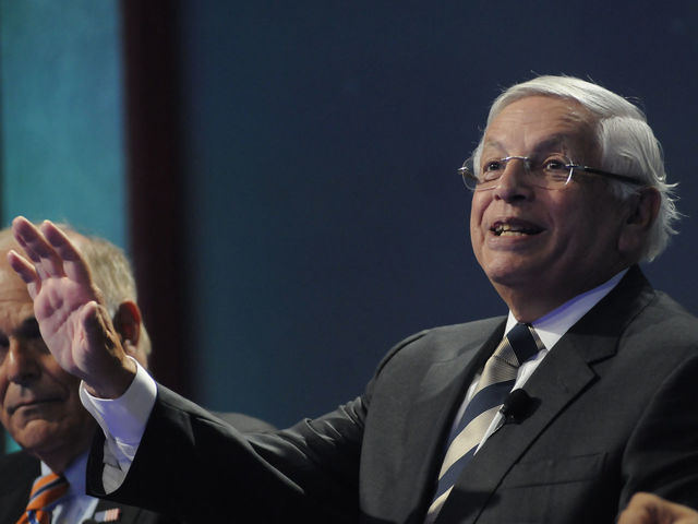 Watch: Former commish Stern gets standing ovation in Sacramento