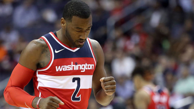 Wall blames ugly performance vs. Heat on fluid buildup in knee