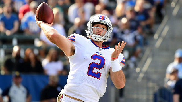 Report: Bills expected to start Peterman with Taylor battling knee injury