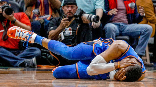Pelicans' Allen thinks Westbrook flopped after Cousins elbow