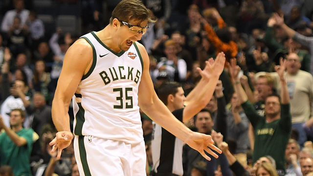 Bucks' Teletovic out 4 weeks after knee scope