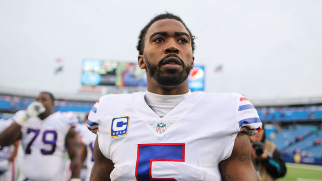 Bills reinstate Taylor as starter vs. Chiefs after Peterman debacle