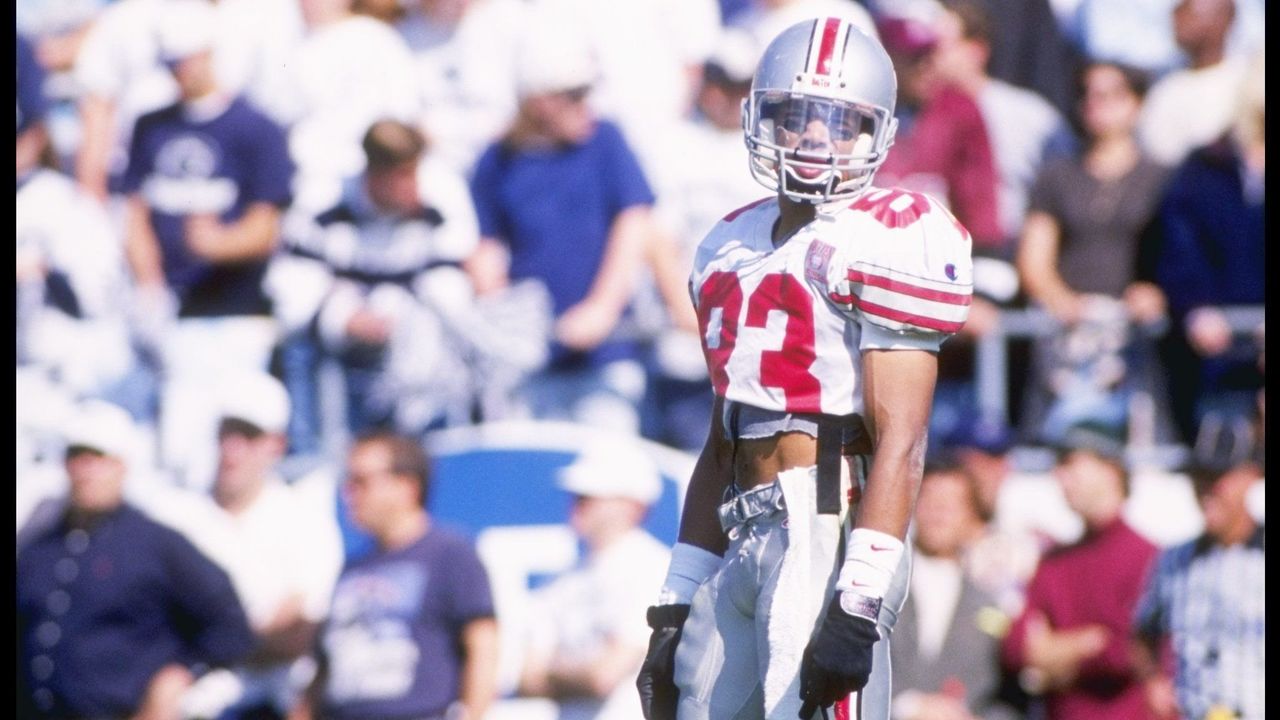 That Time Terry Glenn Wore a Buckeye Leaf on His Dallas Cowboys Helmet