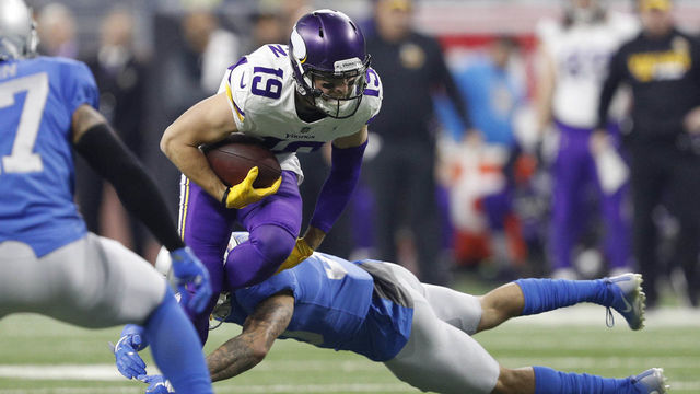 Diggs raves about Thielen crossing 1,000-yard mark