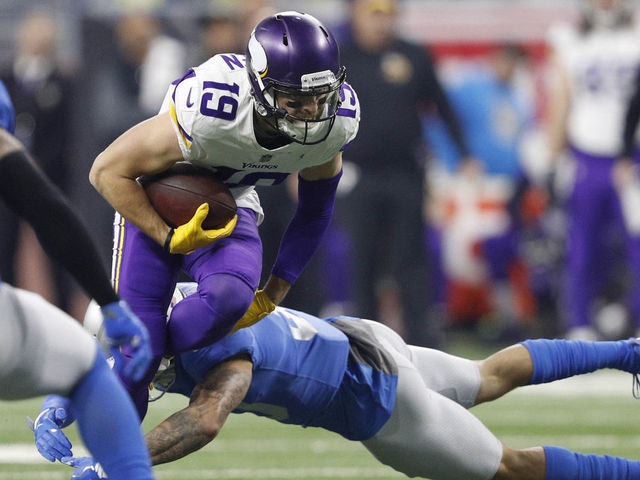 Diggs raves about Thielen crossing 1,000-yard mark