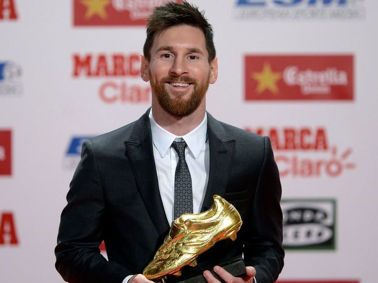 Messi receives Golden Shoe as Europe's top scorer in 2016-17 | theScore.com