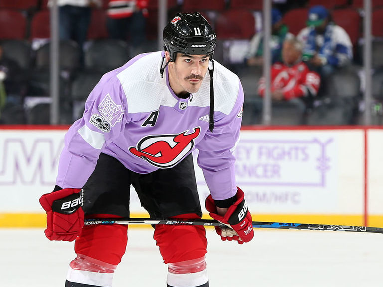 Devils' Brian Boyle posts hat trick on Hockey Fights Cancer night