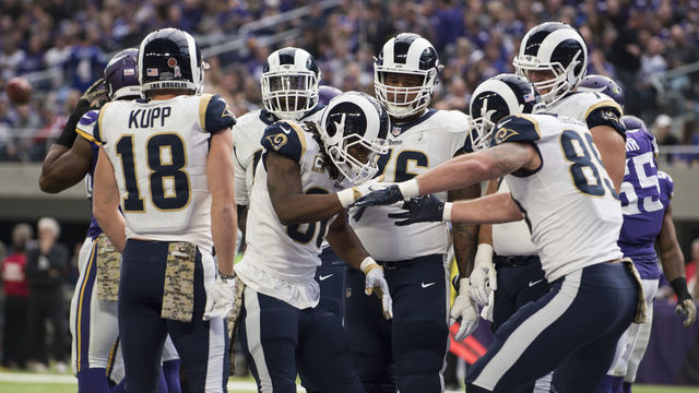 Who has edge in battle of elite offenses between Rams, Saints?