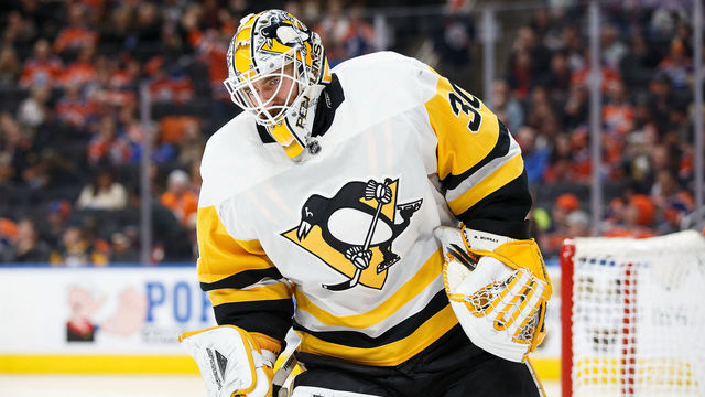 Penguins' Murray leaves with apparent leg injury