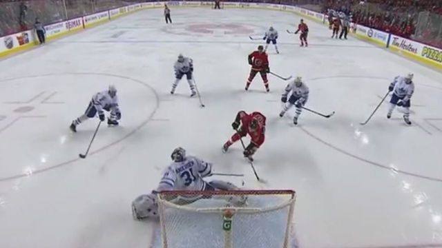 Watch: Leafs' Andersen makes terrific toe save to foil Flames