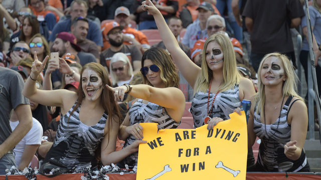 City of Cleveland grants permission to Browns fan to host 0-16 parade