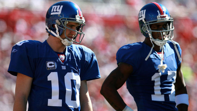 Ex-Giants WR Burress on Eli Manning being benched: 'They did my boy dirty'