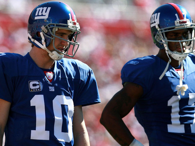 Ex-Giants WR Burress on Eli Manning being benched: 'They did my boy dirty'
