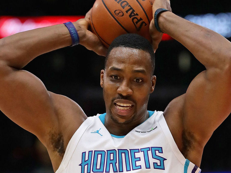 Howard cracks top 20 on NBA's alltime rebounding list