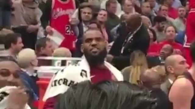 Watch: LeBron argues with Bulls fan from bench