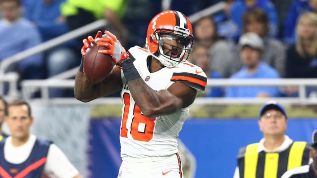 Report: Patriots signing Kenny Britt to 2-year deal