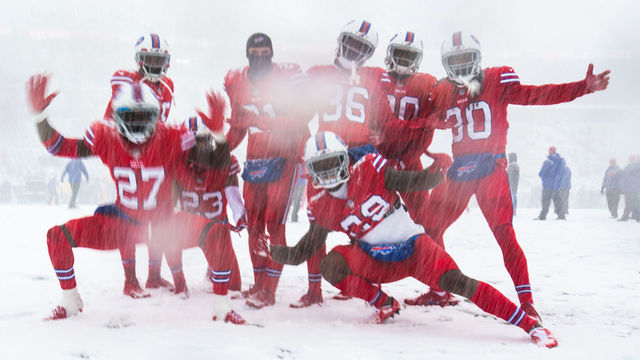 The best scenes from an epic snow-covered Bills-Colts game