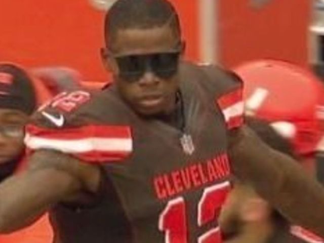 Browns channel Miami's 'turnover chain' with new 'touchdown shades'