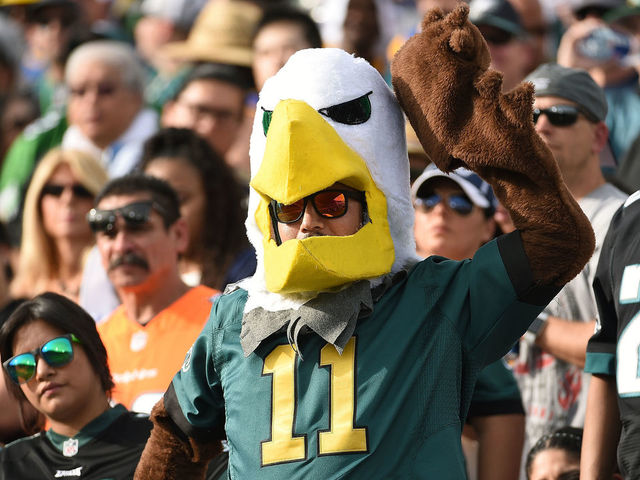 Eagles' Super Bowl odds wane without Wentz