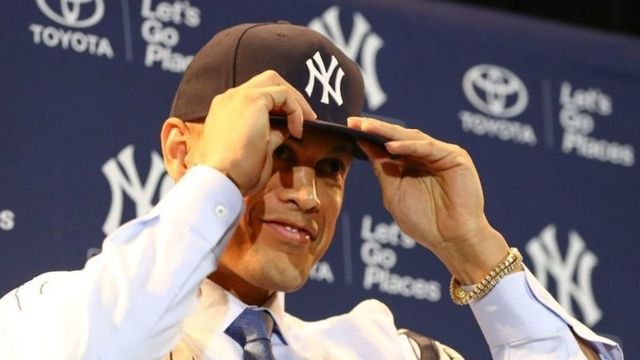 Giancarlo Stanton officially a Yankee