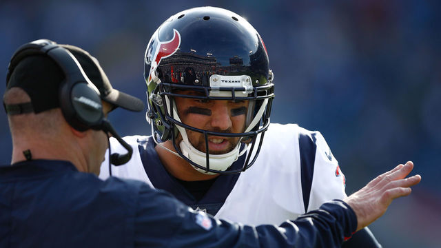 Texans' Savage tweets he's fine after scary hit, defends coach O'Brien