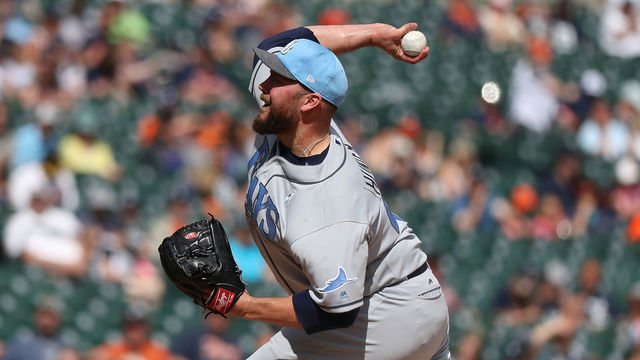 Report: Phillies closing in on deal with Hunter, not Reed