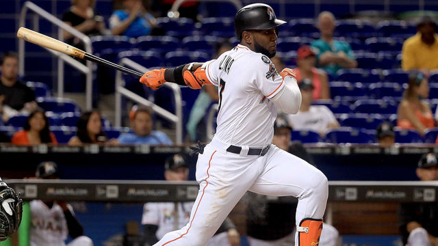 Report: Marlins trade Ozuna to Cardinals