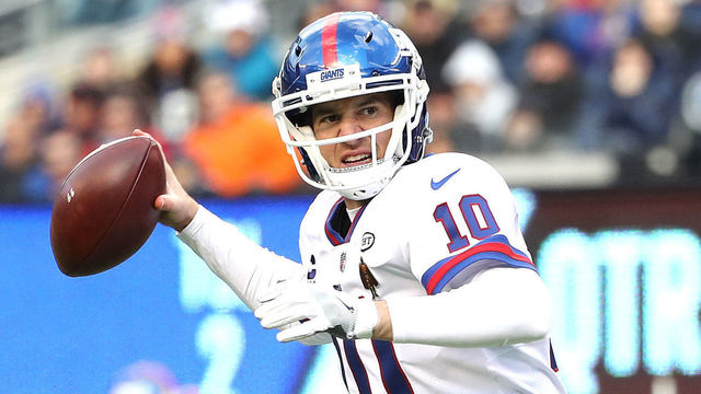 Giants' Shurmur backs Eli Manning in introductory press conference