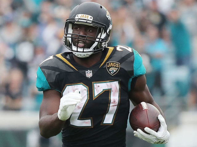 Jaguars' Fournette uninjured in minor car accident