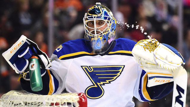Blues' Hutton sets franchise record with shutout vs. Jets