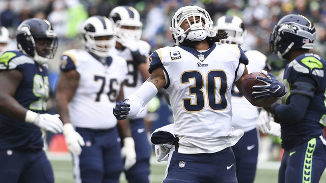 Watch: Gurley scores 3rd TD to give Rams commanding lead at halftime