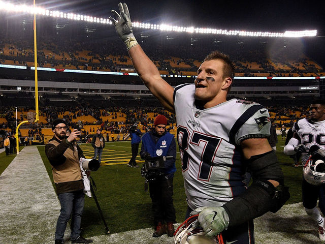 The last 2 minutes of Patriots-Steelers were absolutely bonkers