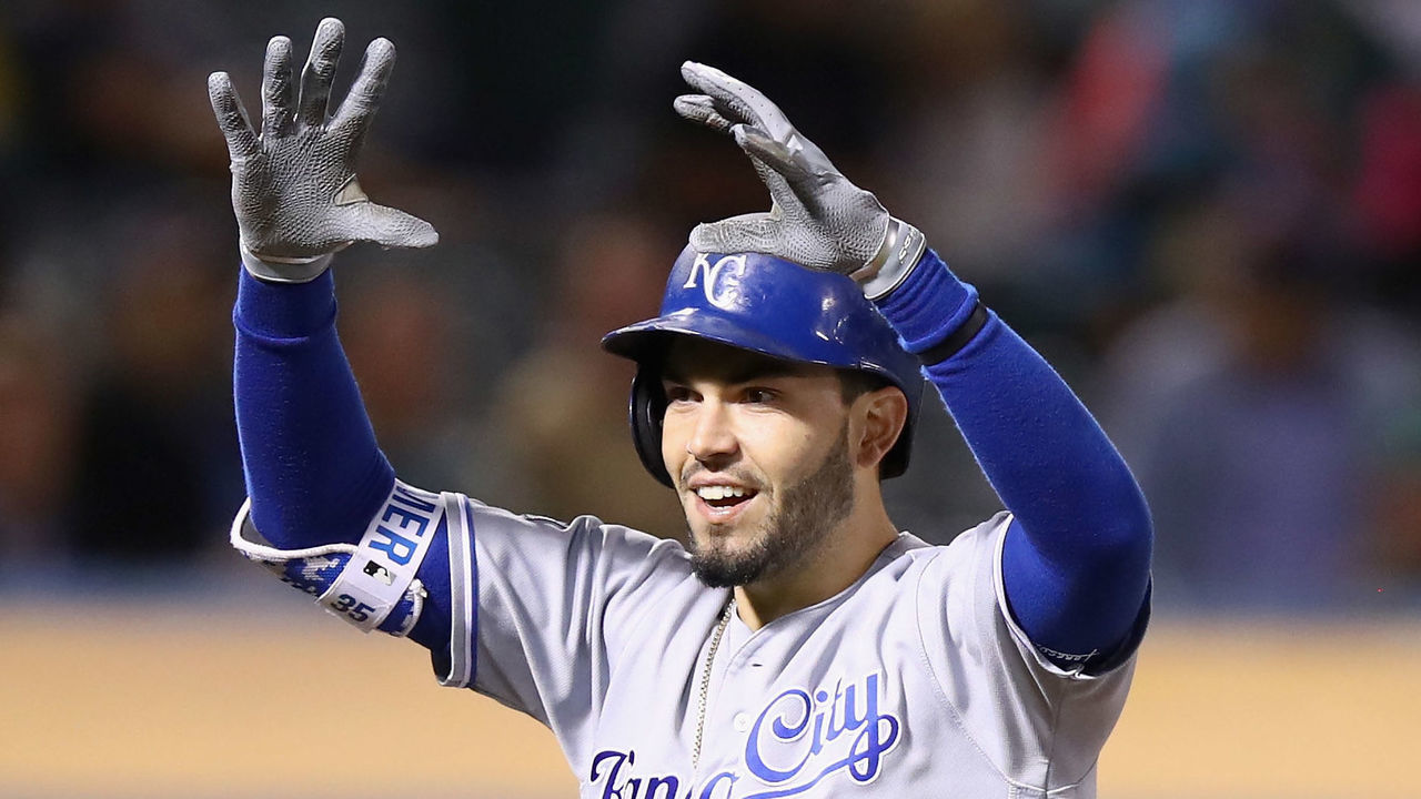 OAKLAND, CA - AUGUST 15: Eric Hosmer #35 of the Kansas City Royals reacts after hitting a home run against the Oakland Athletics at Oakland Alameda Coliseum on August 15, 2017 in Oakland, California. (Photo by Ezra Shaw/Getty Images)