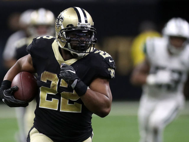 NEW ORLEANS, LA - DECEMBER 17: Mark Ingram #22 of the New Orleans Saints in action against the New York Jets at Mercedes-Benz Superdome on December 17, 2017 in New Orleans, Louisiana. (Photo by Chris Graythen/Getty Images)