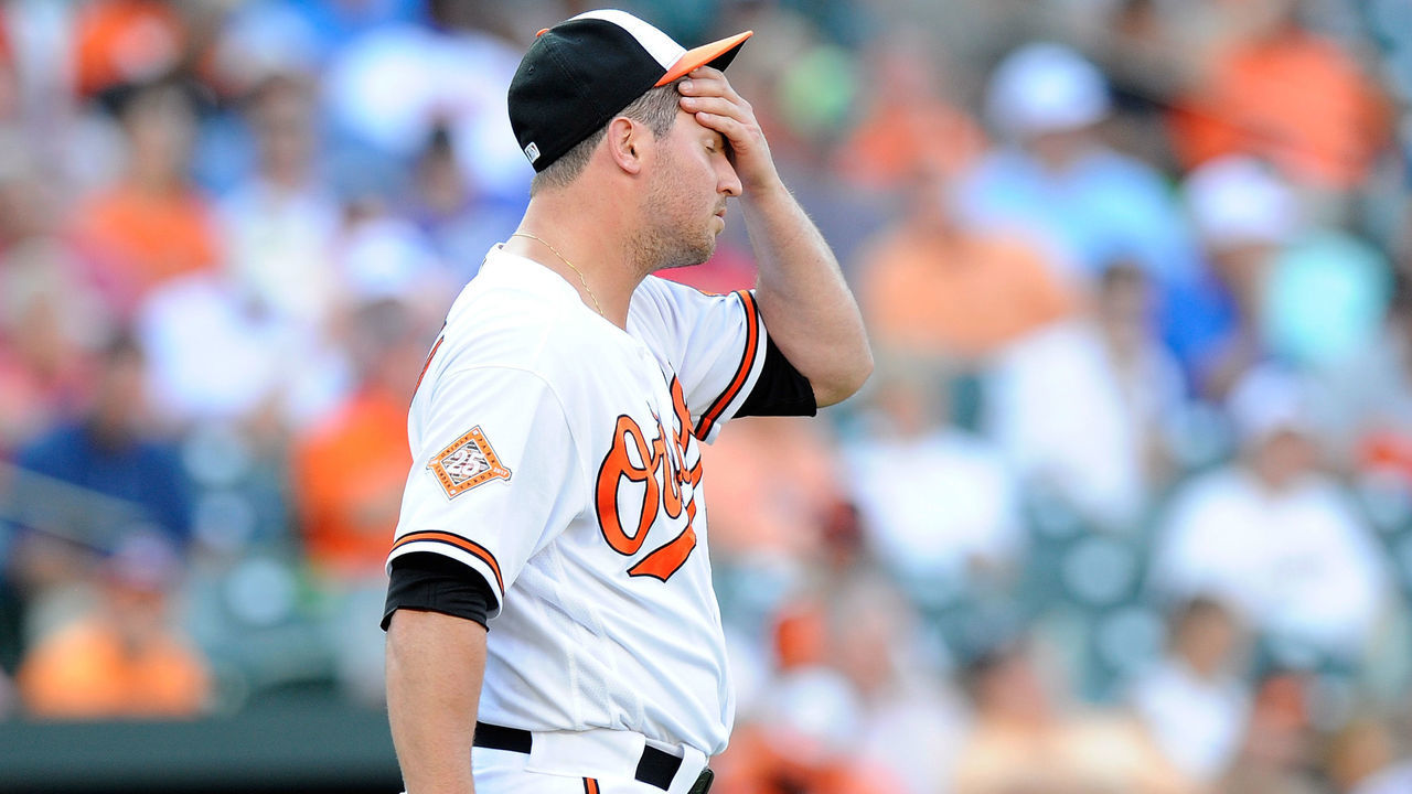 BALTIMORE, MD - AUGUST 23: Zach Britton #53 of the Baltimore Orioles reacts after giving up a run in the ninth inning against the Oakland Athletics at Oriole Park at Camden Yards on August 23, 2017 in Baltimore, Maryland. (Photo by Greg Fiume/Getty Images)