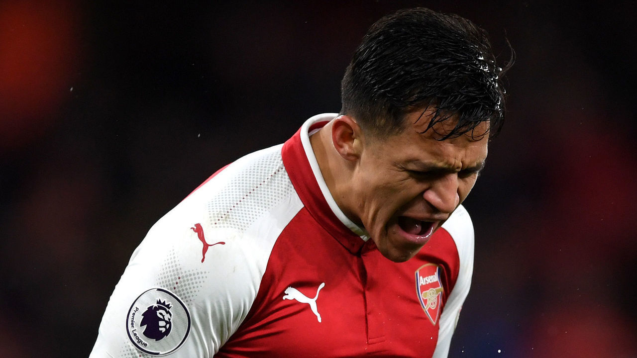 LONDON, ENGLAND - DECEMBER 16: Alexis Sanchez of Arsenal reacts during the Premier League match between Arsenal and Newcastle United at Emirates Stadium on December 16, 2017 in London, England.