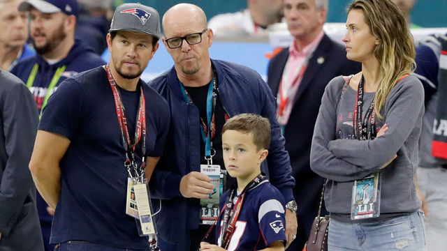 HOUSTON, TX - FEBRUARY 05: Actor Mark Wahlberg (L) attends Super Bowl 51 between the New England Patriots and the Atlanta Falcons at NRG Stadium on February 5, 2017 in Houston, Texas.