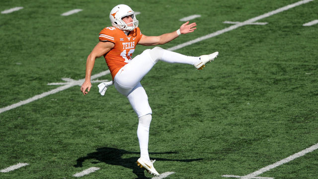 AUSTIN, TX - SEPTEMBER 09: Texas punter Michael Dickson watches a punt sail during game between the Texas Longhorns and the San Jose State Spartans on September 9, 2017 at Darrell K Royal-Texas Memorial Stadium in Austin, TX. The Texas Longhorns defeated the San Jose Spartans 56 - 0.
