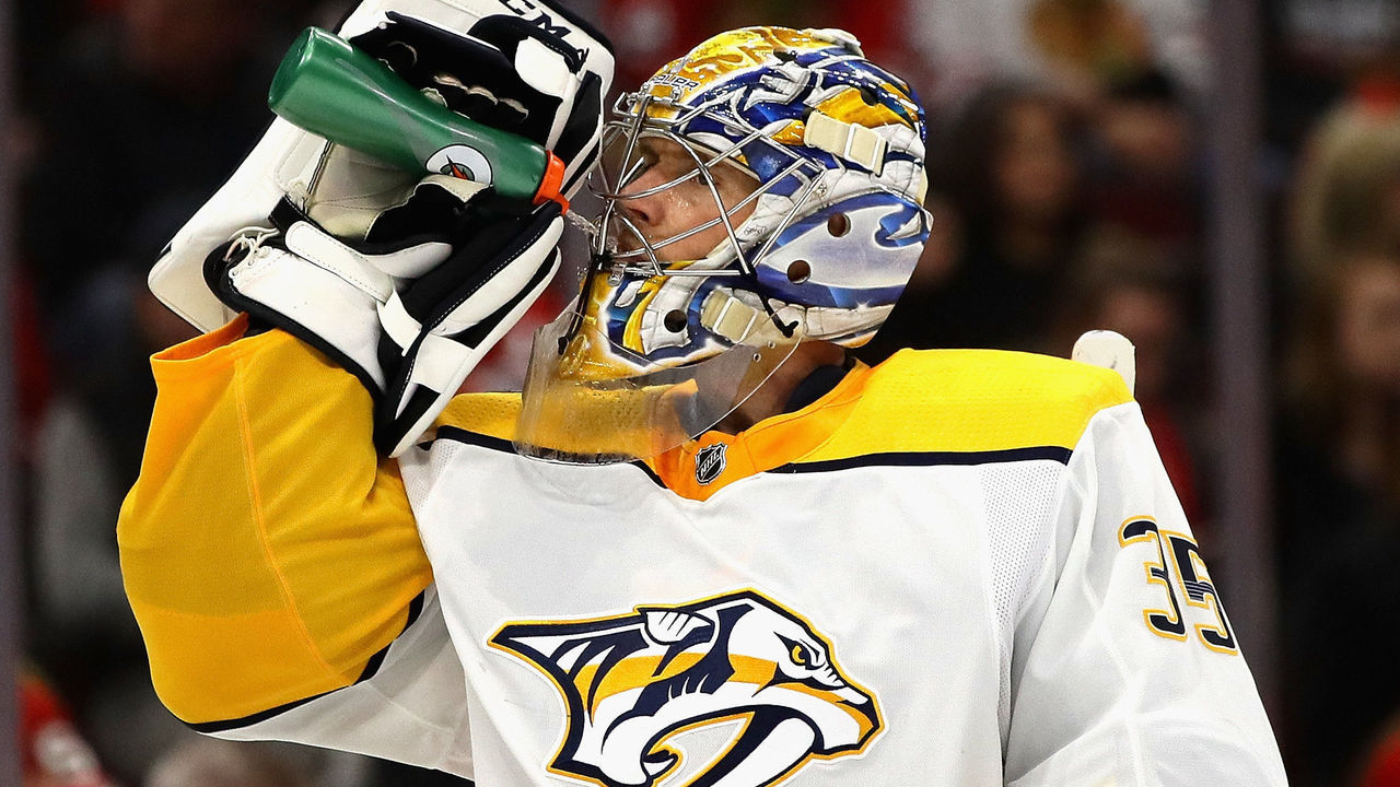 CHICAGO, IL - OCTOBER 14: Pekka Rinne #35 of the Nashville Predators takes a drink during a break in the action against the Chicago Blackhawks at the United Center on October 14, 2017 in Chicago, Illinois. The Blackhawks defeated the Predators 2-1 in overtime.