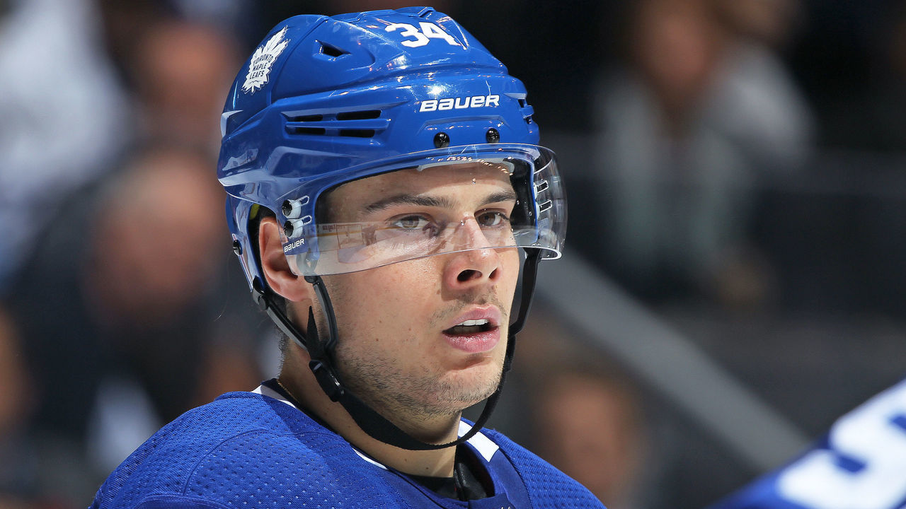 TORONTO, ON - NOVEMBER 6: Auston Matthews #34 of the Toronto Maple Leafs waits for a faceoff against the Vegas Golden Knights during an NHL game at the Air Canada Centre on November 6, 2017 in Toronto, Ontario, Canada. The Maple Leafs defeated the Golden Knights 4-3 in an overtime shoot-out.