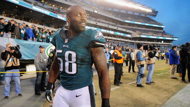 PHILADELPHIA, PA - NOVEMBER 23: Trent Cole #58 of the Philadelphia Eagles leaves the field after their 43-24 over the Tennessee Titans at Lincoln Financial Field on November 23, 2014 in Philadelphia, Pennsylvania.