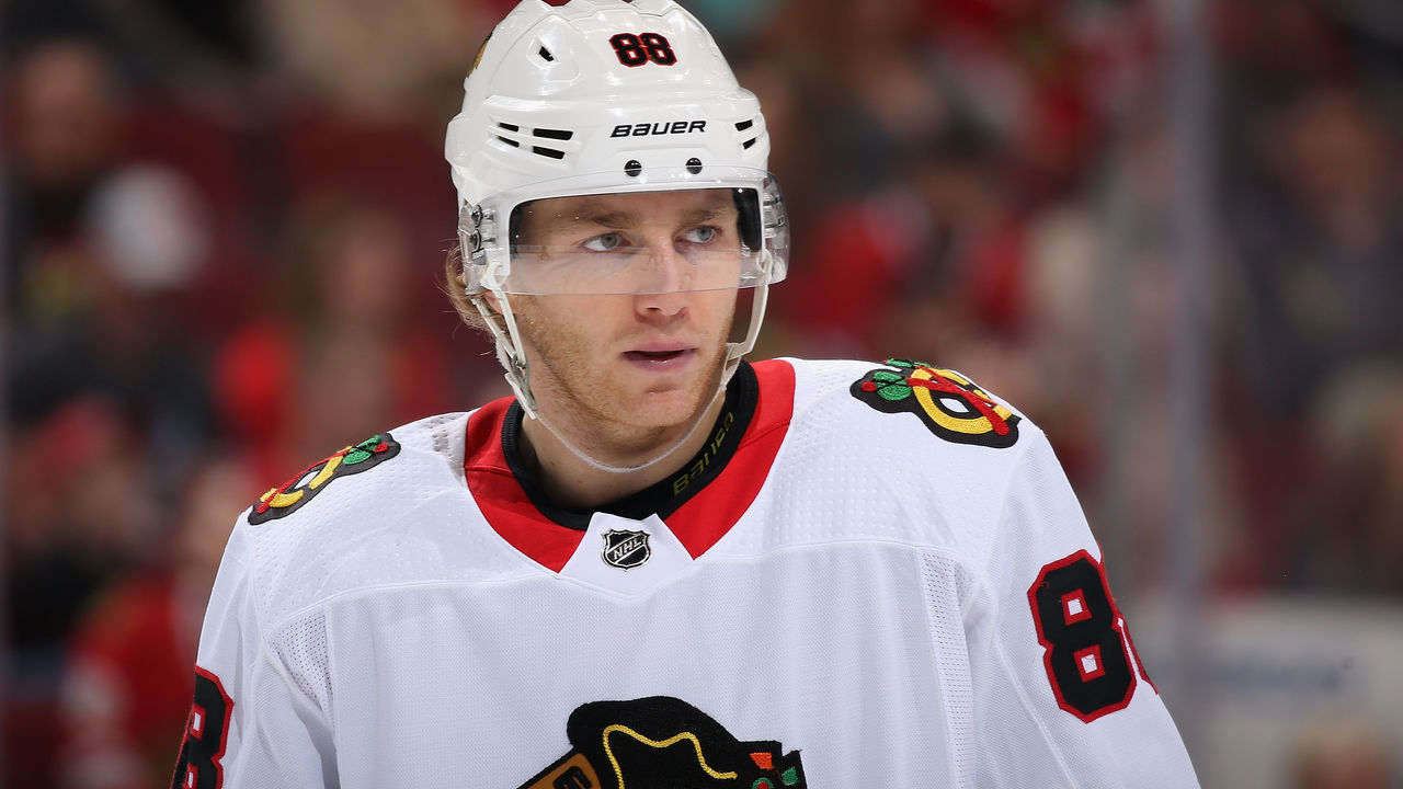 GLENDALE, AZ - OCTOBER 21: Patrick Kane #88 of the Chicago Blackhawks during the NHL game against the Arizona Coyotes at Gila River Arena on October 21, 2017 in Glendale, Arizona. The Blackhawks defeated the Coyotes 4-2.