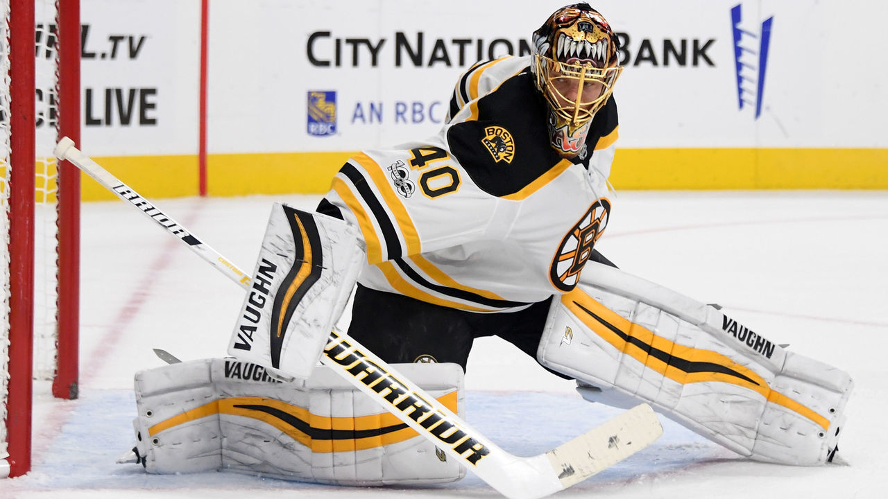 LAS VEGAS, NV - OCTOBER 15: Tuukka Rask #40 of the Boston Bruins tracks the puck in the second period of a game against the Vegas Golden Knights at T-Mobile Arena on October 15, 2017 in Las Vegas, Nevada. The Golden Knights won 3-1.