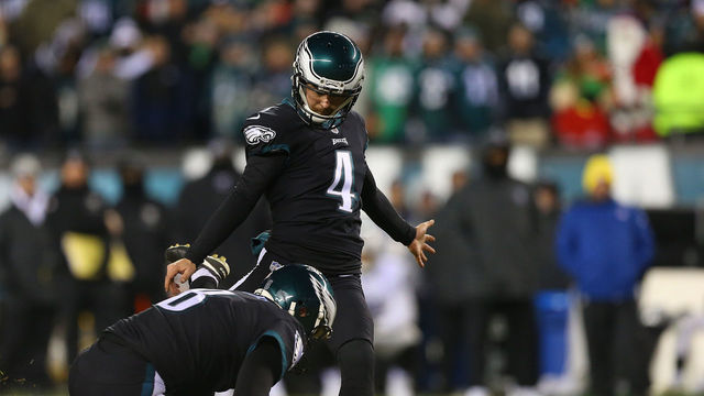 PHILADELPHIA, PA - DECEMBER 25: Kicker Jake Elliott #4 of the Philadelphia Eagles kicks the game winning field goal during the fourth quarter of a game against the Oakland Raiders at Lincoln Financial Field on December 25, 2017 in Philadelphia, Pennsylvania. The Eagles defeated the Raiders 19-10.